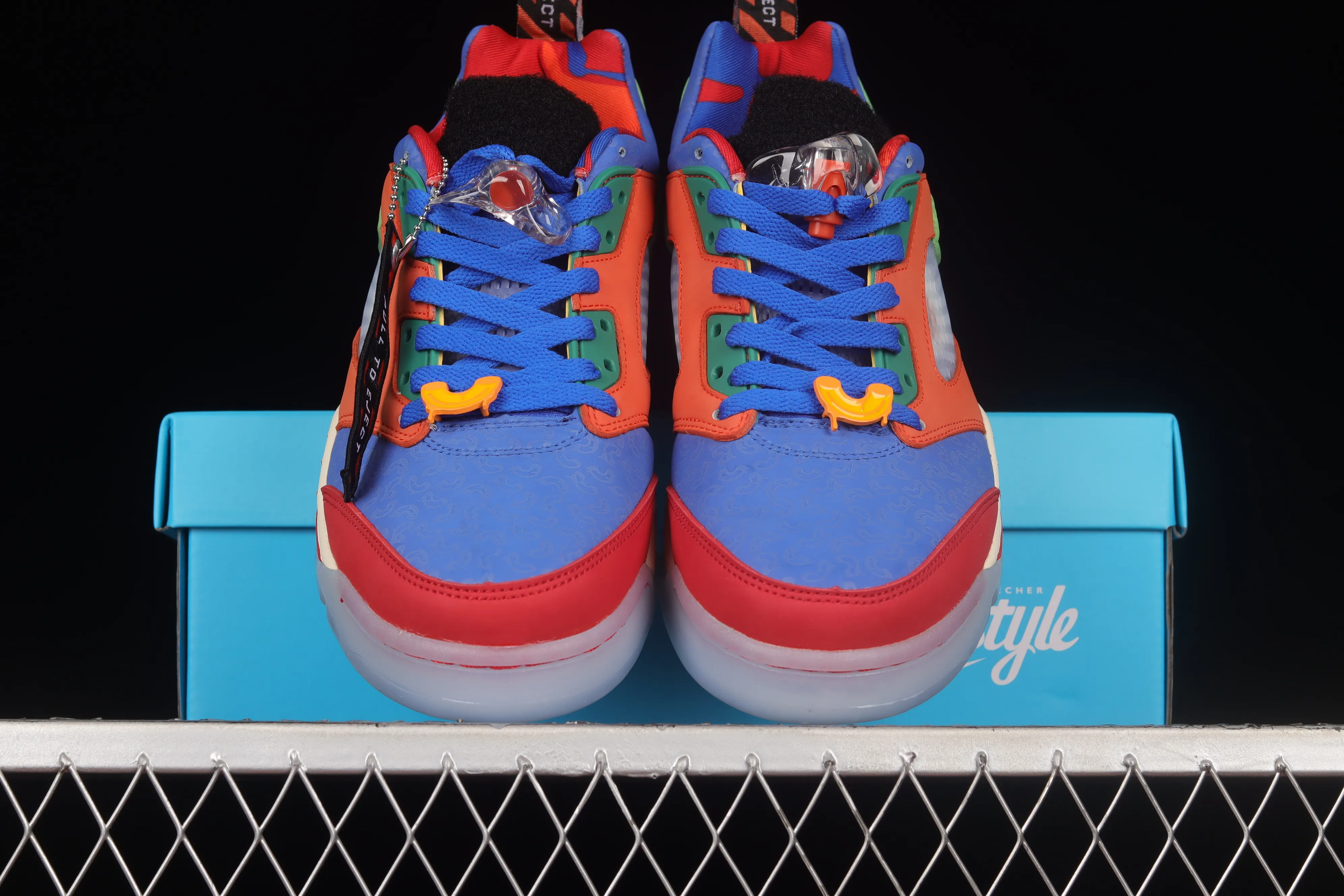 All categories Air Jordan Jordan series basketball shoes Air Jordan 5 pure original version Air Jordan 5 Low "Doernbecher" AJ5 Joe 5 Low Charity Fund Alliance DR6287-486